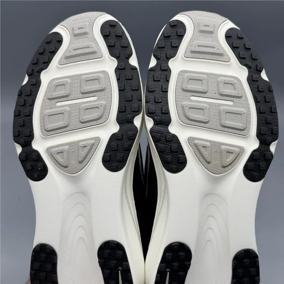 Nike shoes - Nike Vomero 18 - Vomero - HQ2157 004 - Black (UPC: 0198480695981) 7