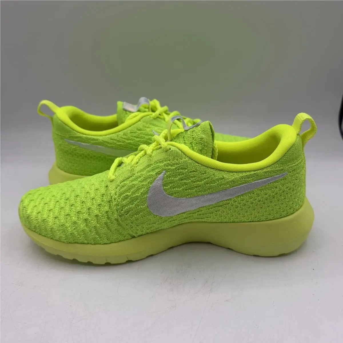 Nike shoes - Nike Roshe - Roshe - 843386-701 - Green 1