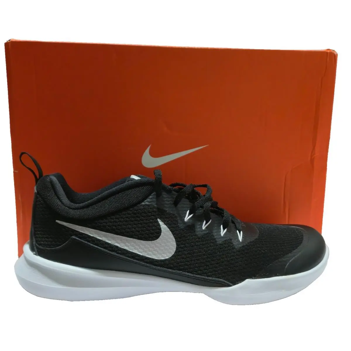 Nike Men`s Legend Trainer Sneakers Shoes Black Metallic Silver White Size 11