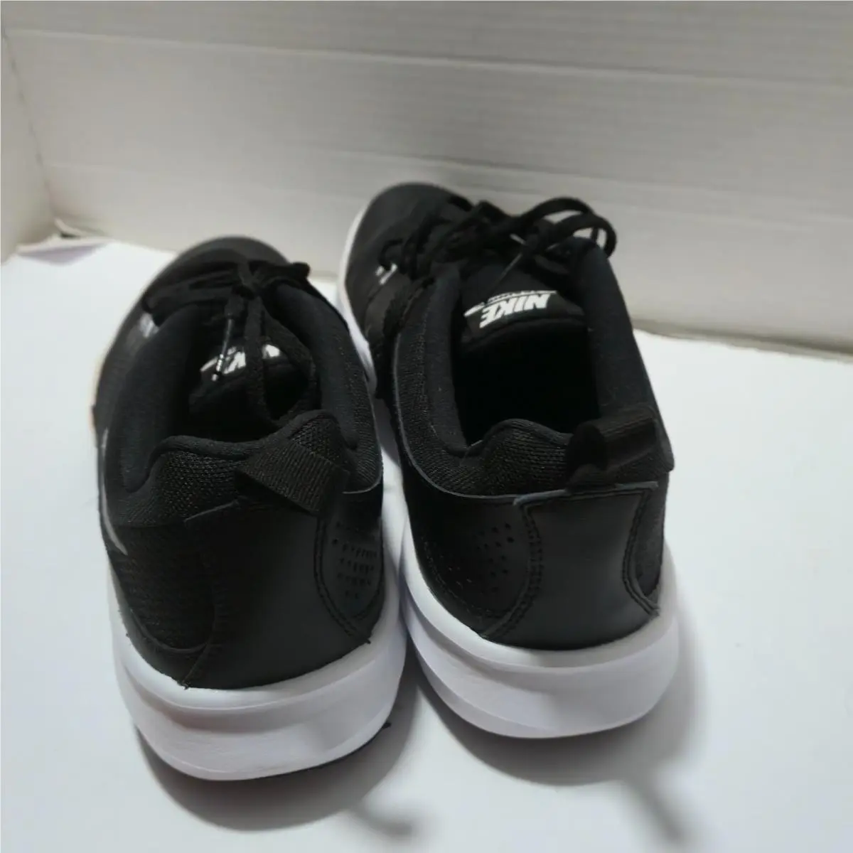 Nike shoes - Nike Legend - Legend - 924206-001 - Black 3