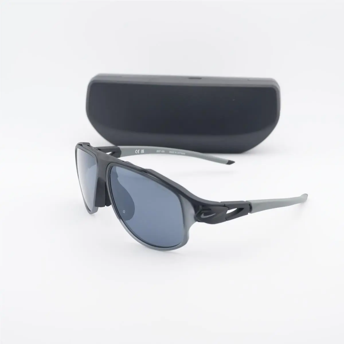 Flyfree Infinity IO0099X 010 Matte Black/grey Road Tint 58-12-130 by Nike