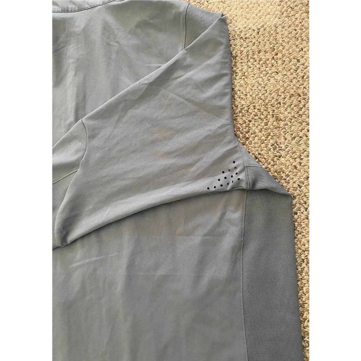 Nike clothing - Gray (UPC: 826218273902) 4