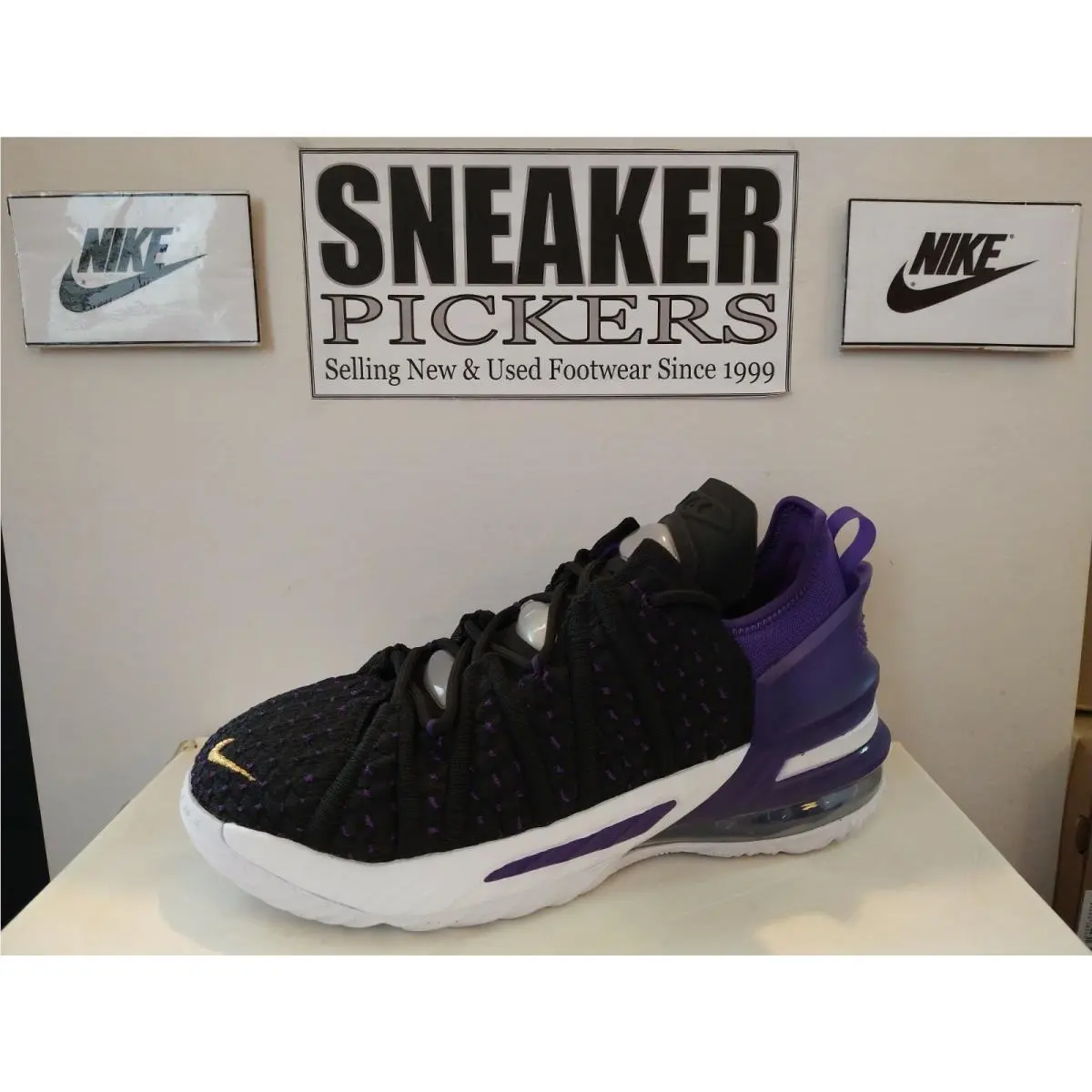 Nike Lebron Xviii GS Lakers - CW2760 004 - Black / Purple - Gold - Size: 5.5Y