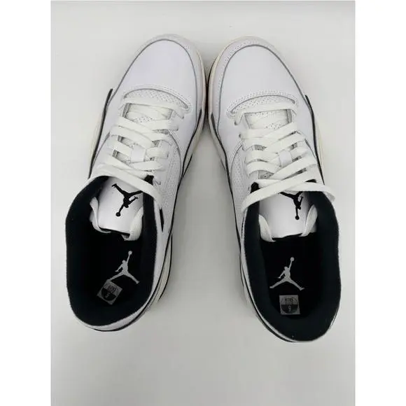 Nike shoes - White 1