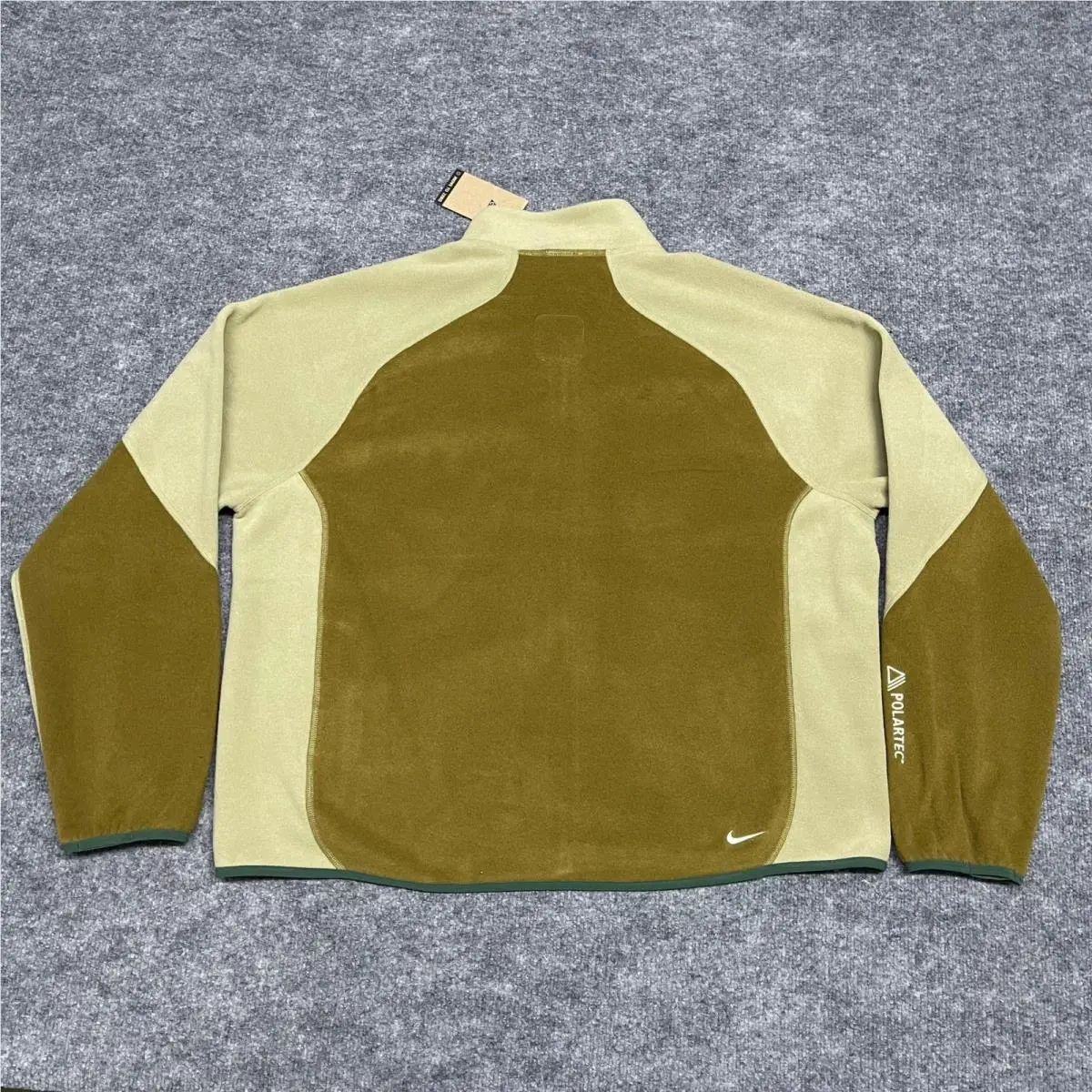 Nike clothing - Nike ACG - ACG - Green 4