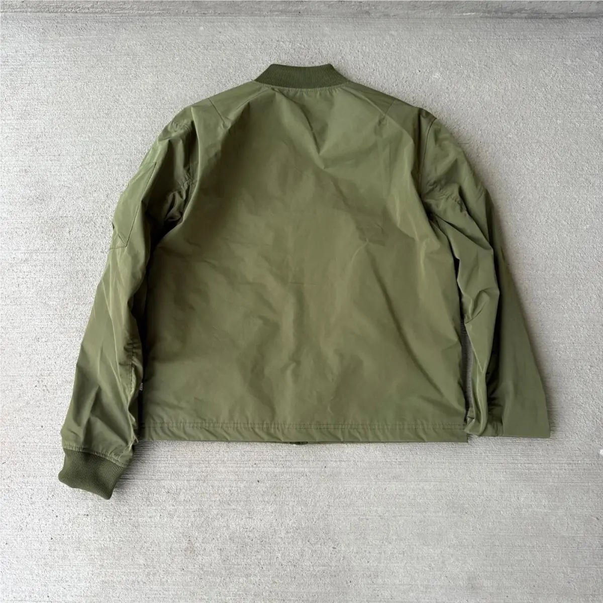 Nike clothing - Green (UPC: 195238965792) 0