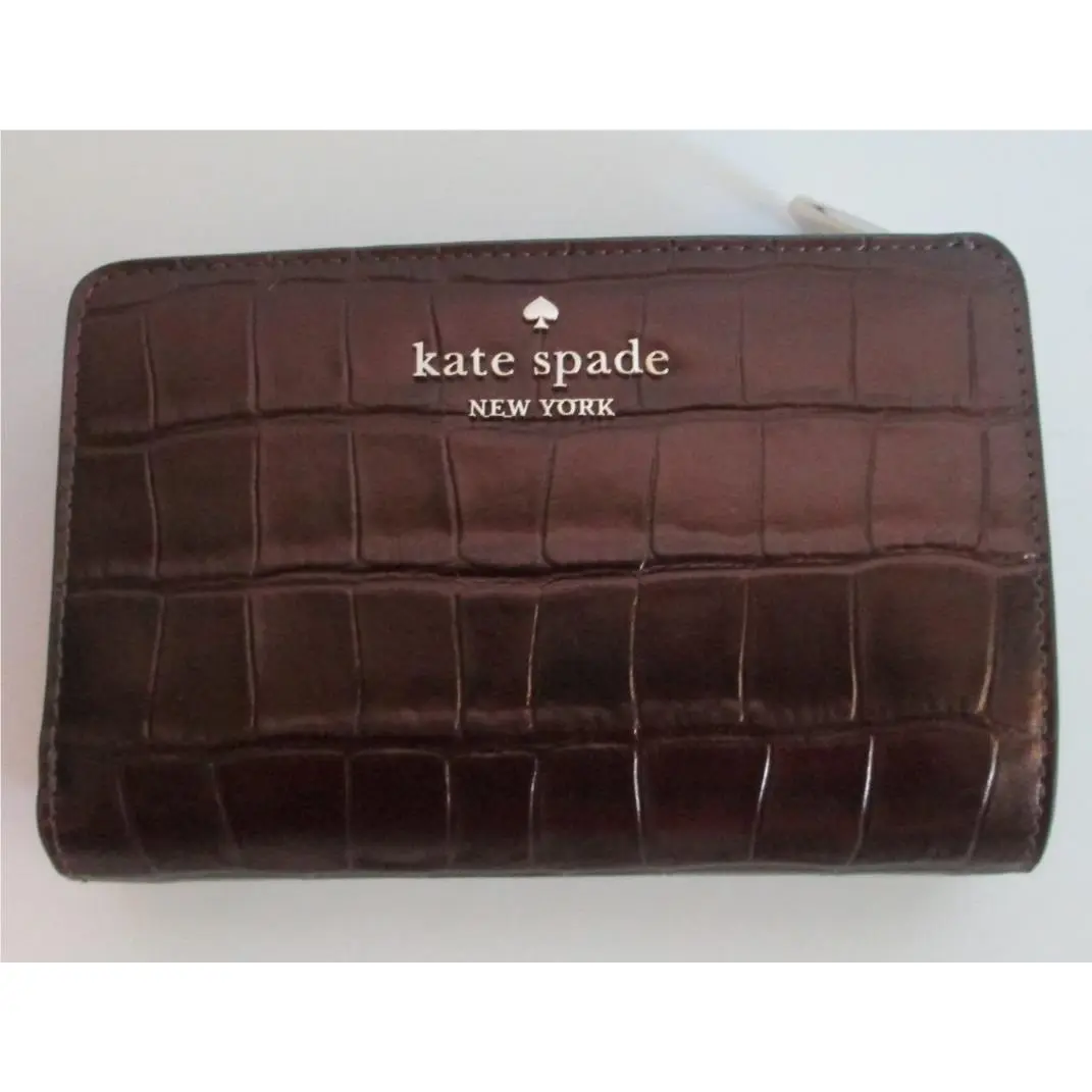 Kate Spade New York Madison Metallic Croc Medium Bifold Wallet in Hot Fudge