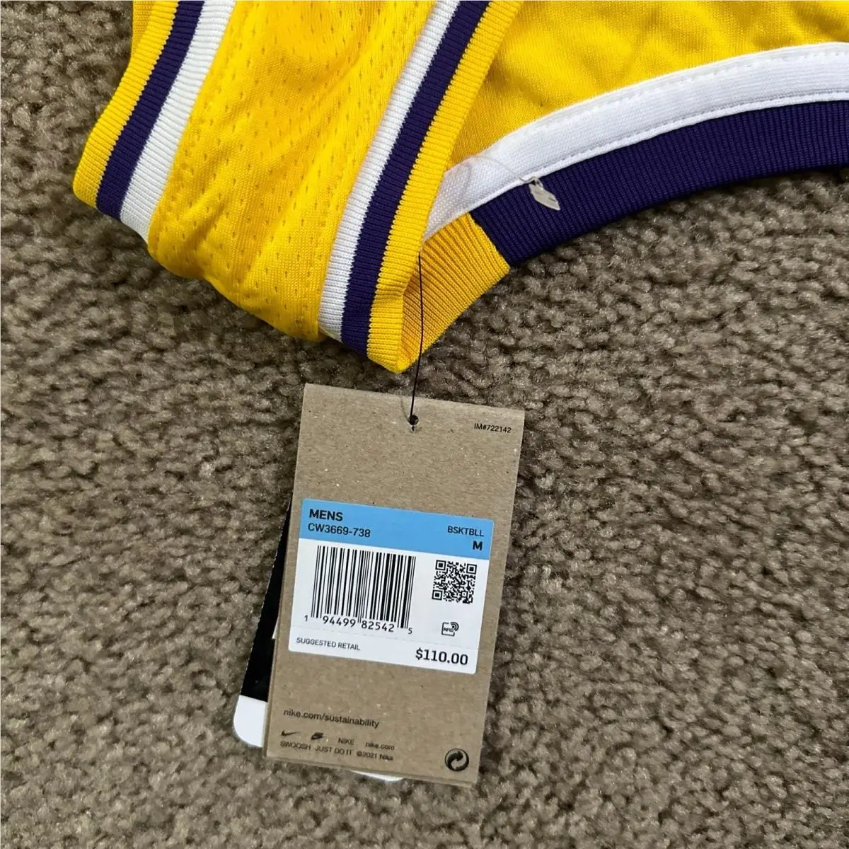 Nike clothing - NA - Yellow 2