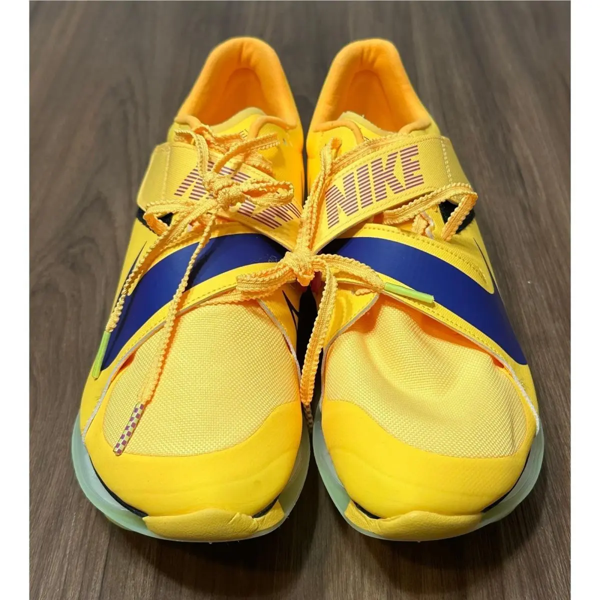 Nike shoes - Yellow 4