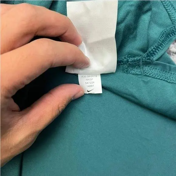 Nike clothing - Green 5