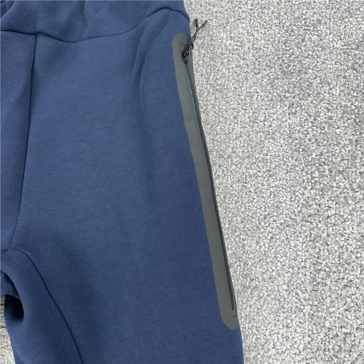 Nike clothing - Blue (UPC: 197602937022) 1