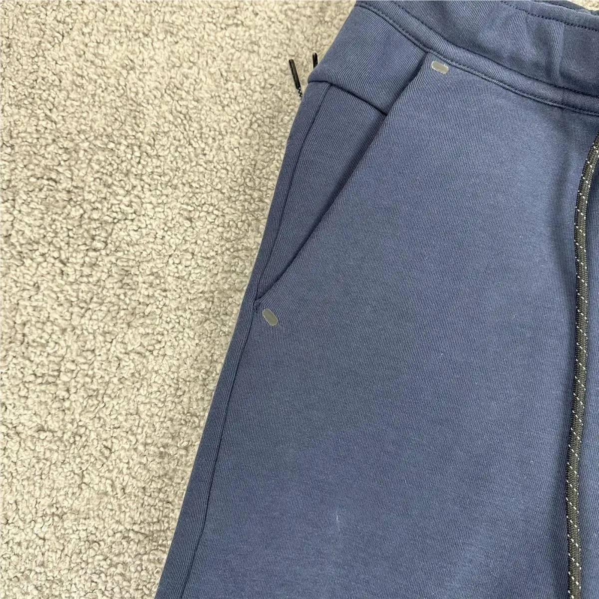 Nike clothing - Blue (UPC: 197602937022) 3