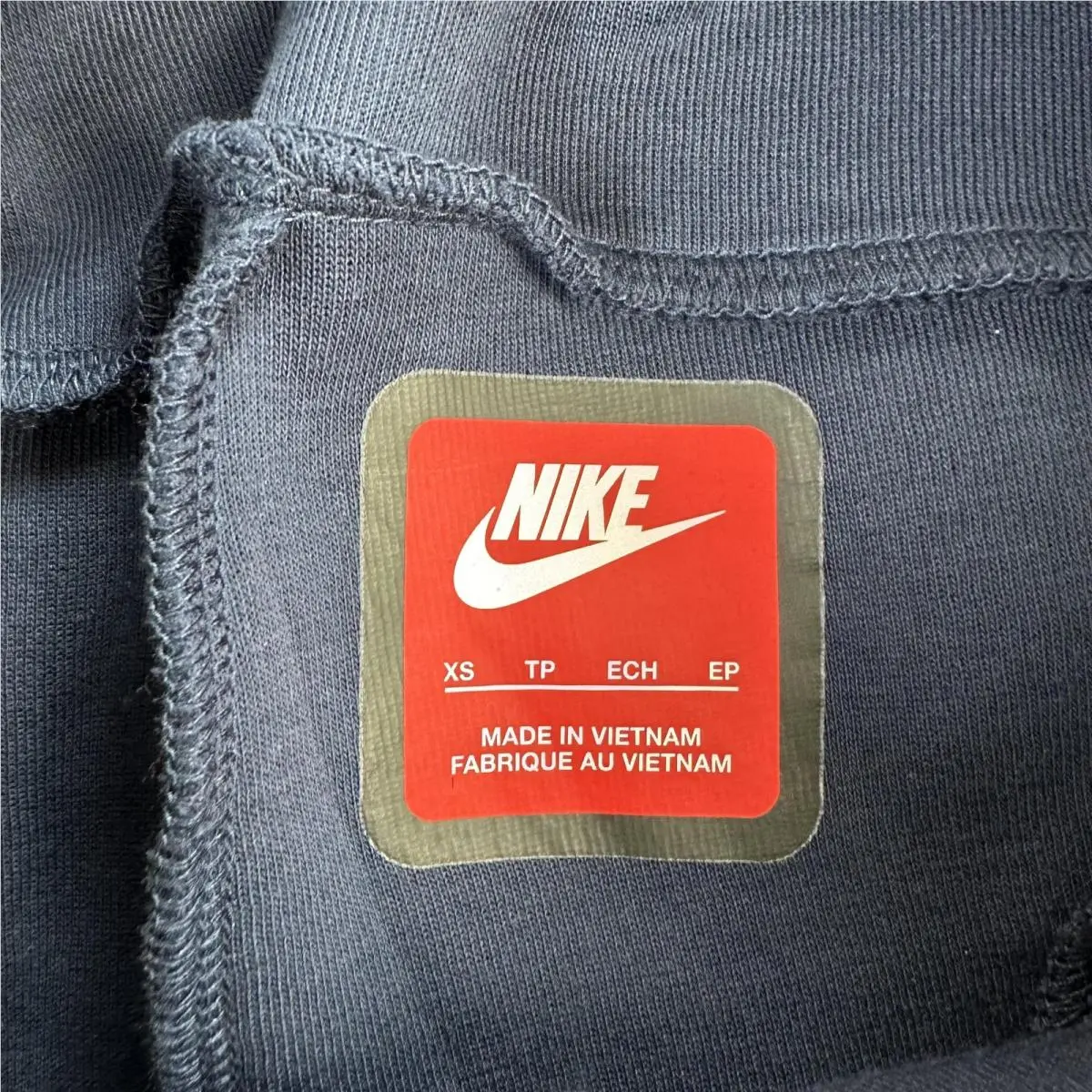 Nike clothing - Blue (UPC: 197602937022) 6