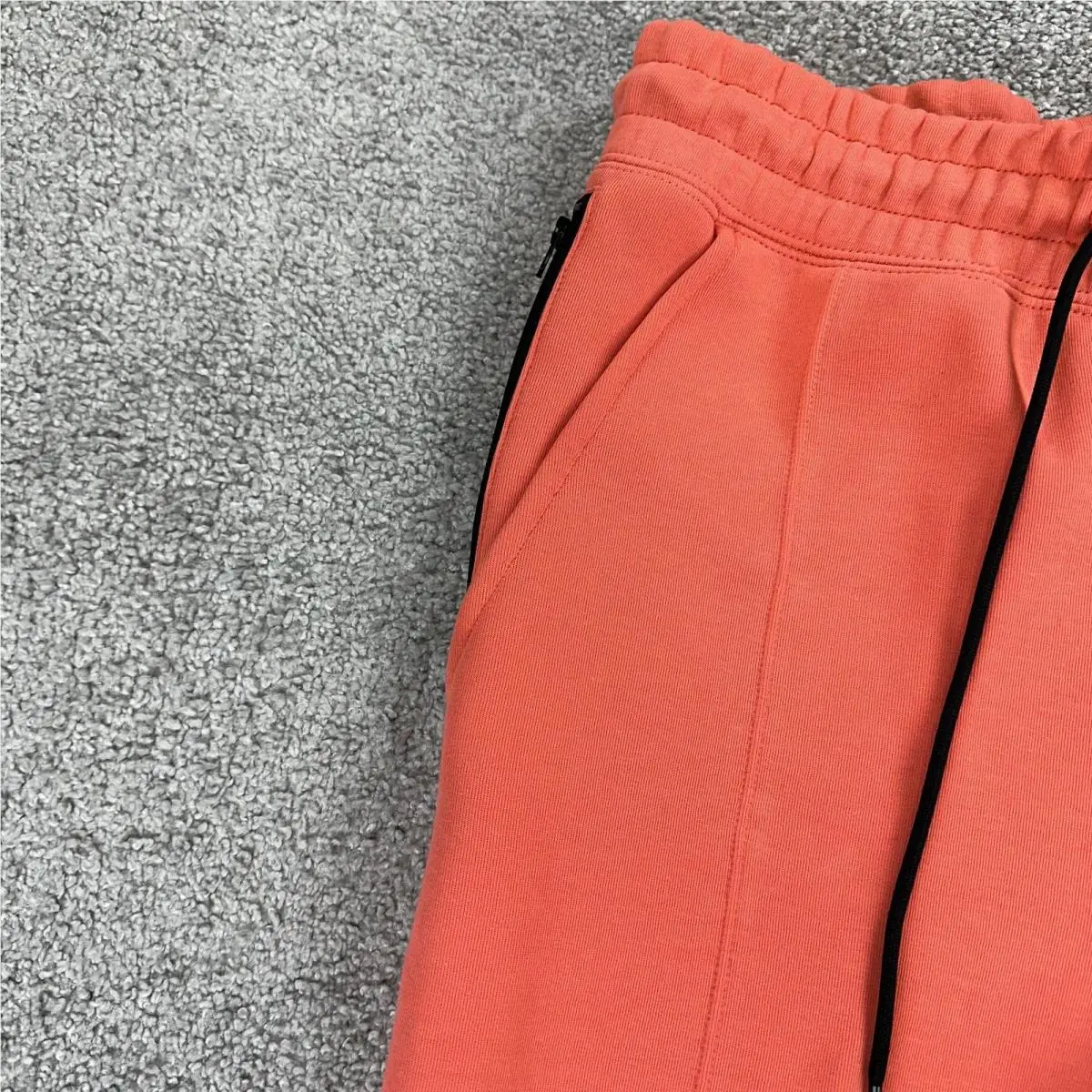 Nike clothing - Orange (UPC: 197859826094) 2