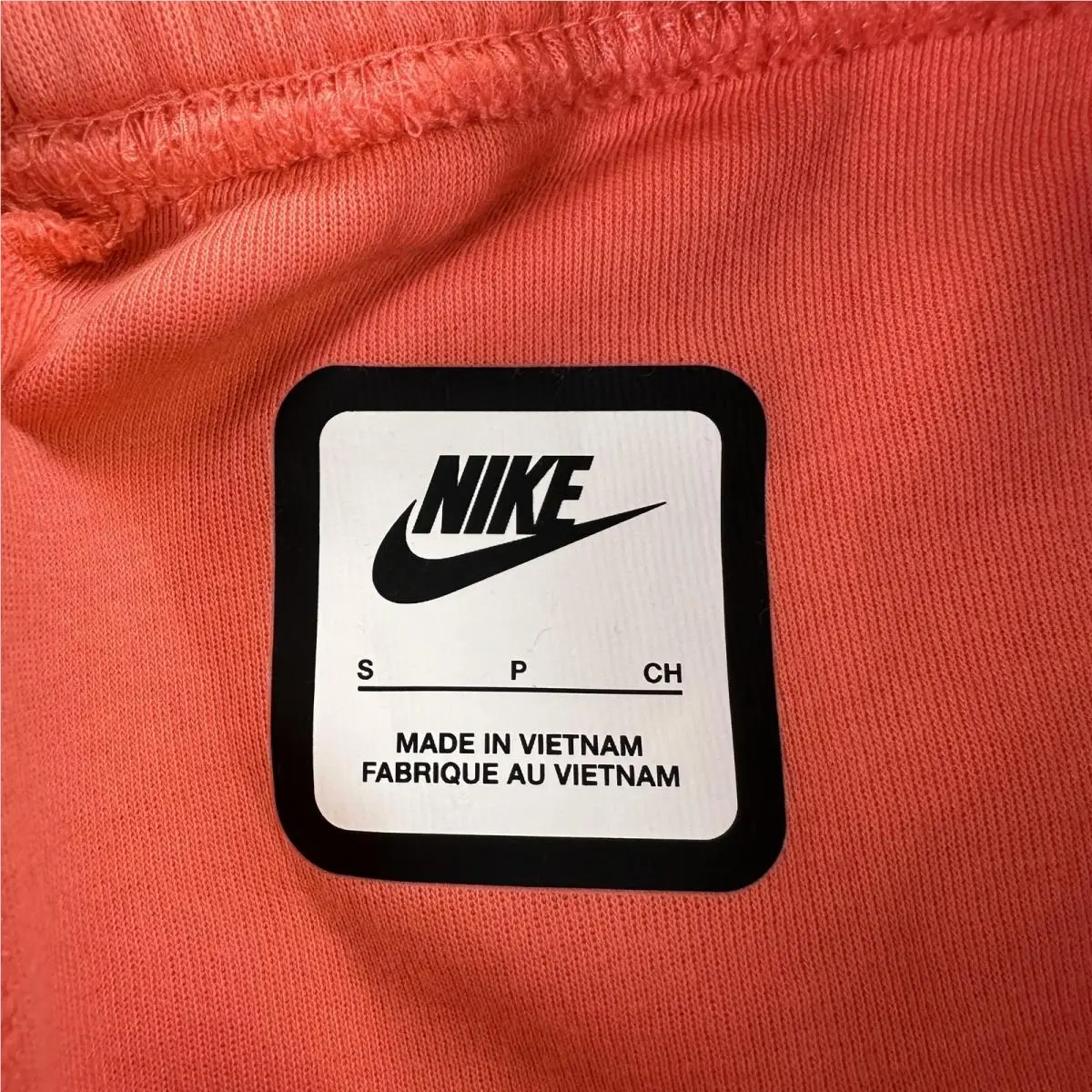 Nike clothing - Orange (UPC: 197859826094) 5