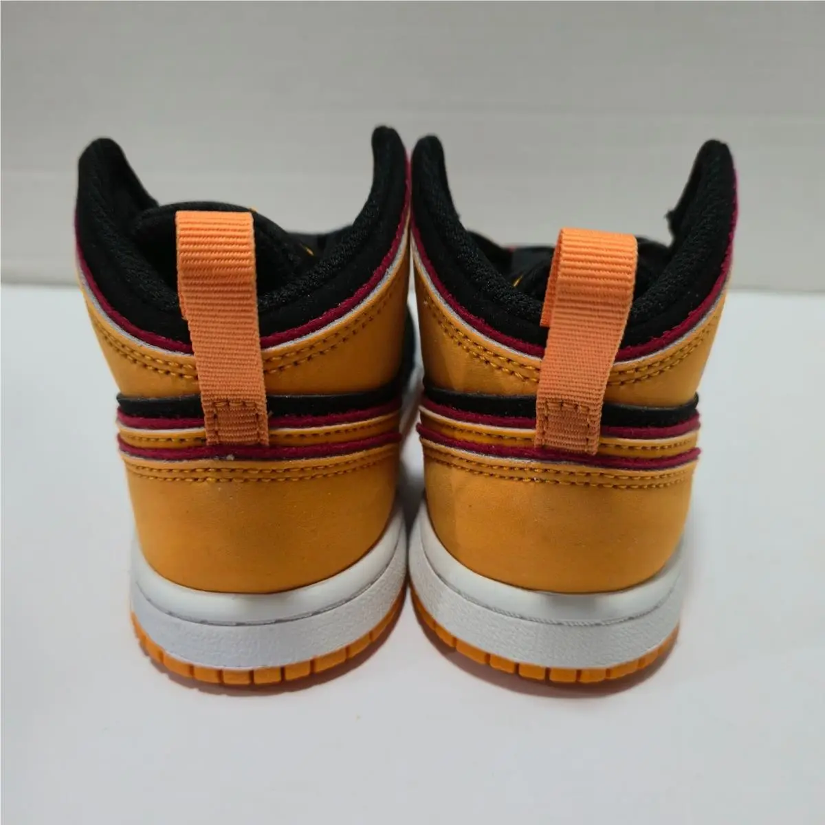 Nike shoes - Jordan 1 - FJ4926-008 - Orange 1