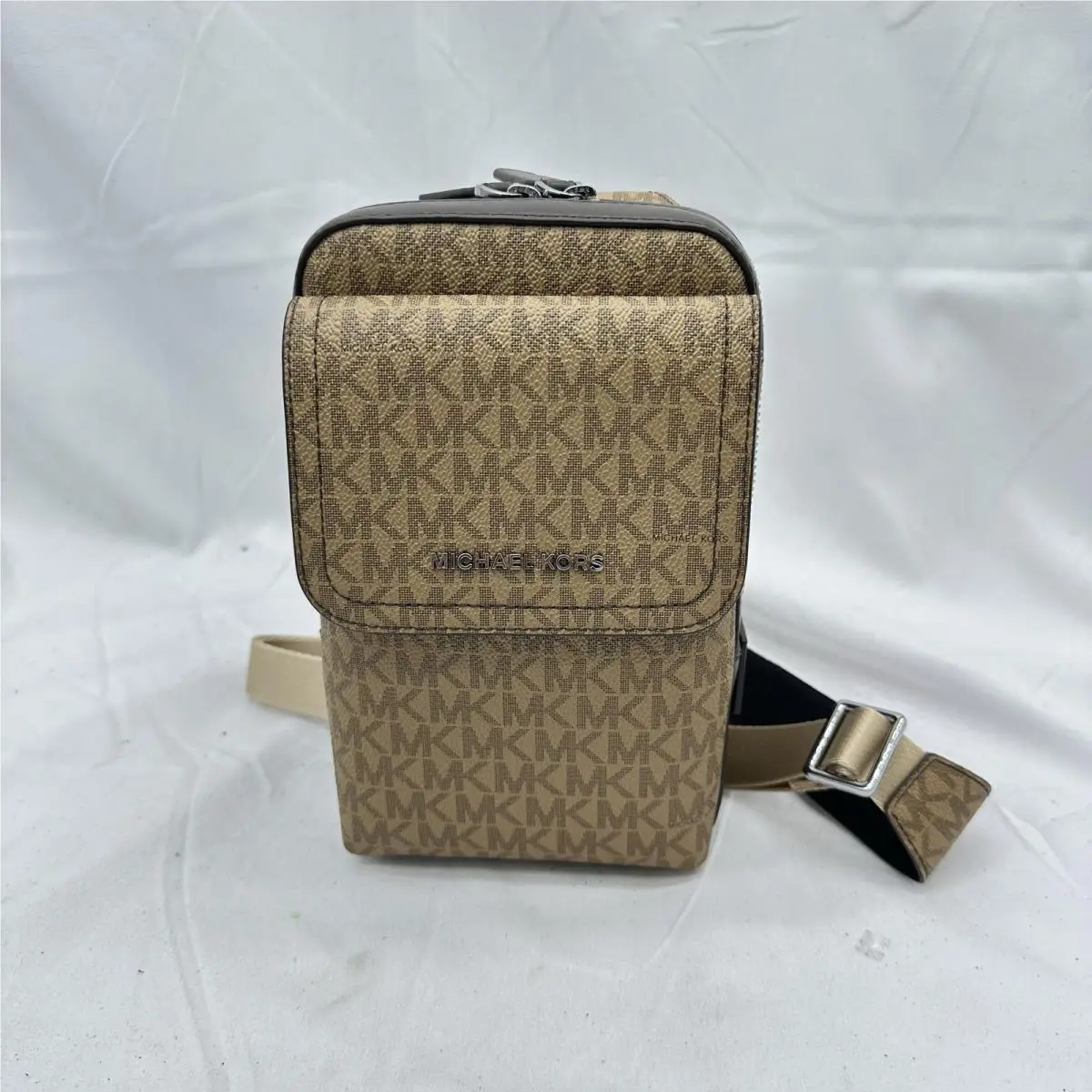 Michael Kors Hudson Medium Flap Slingpack Logo Canvas Husk