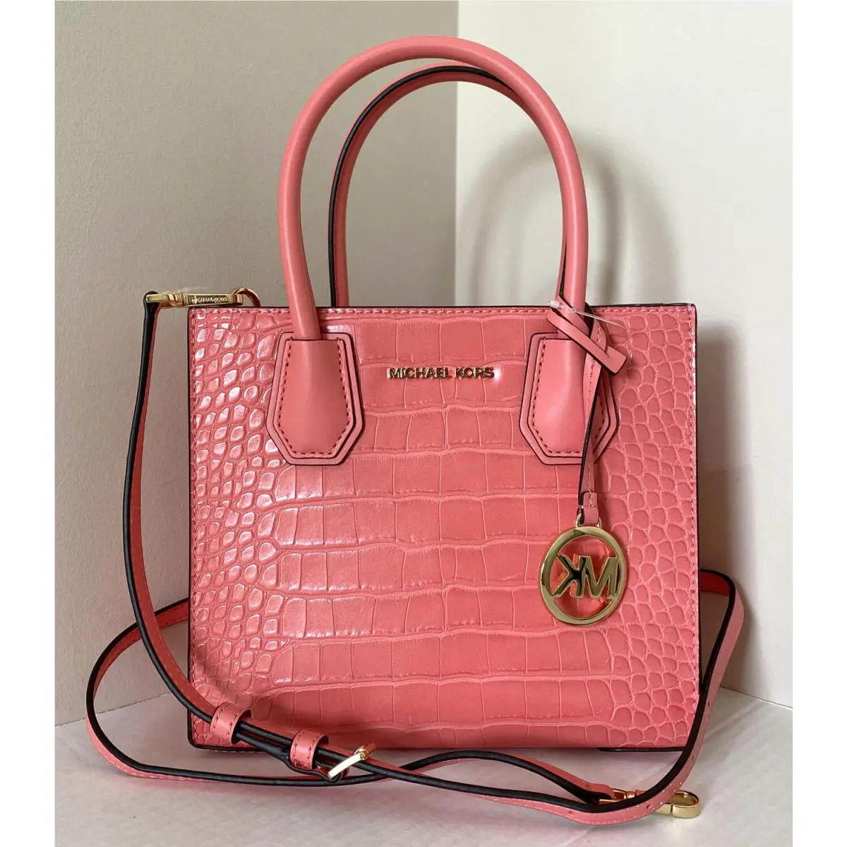 Michael Kors Mercer Medium Messenger Bag Embossed Leather Grapefruit