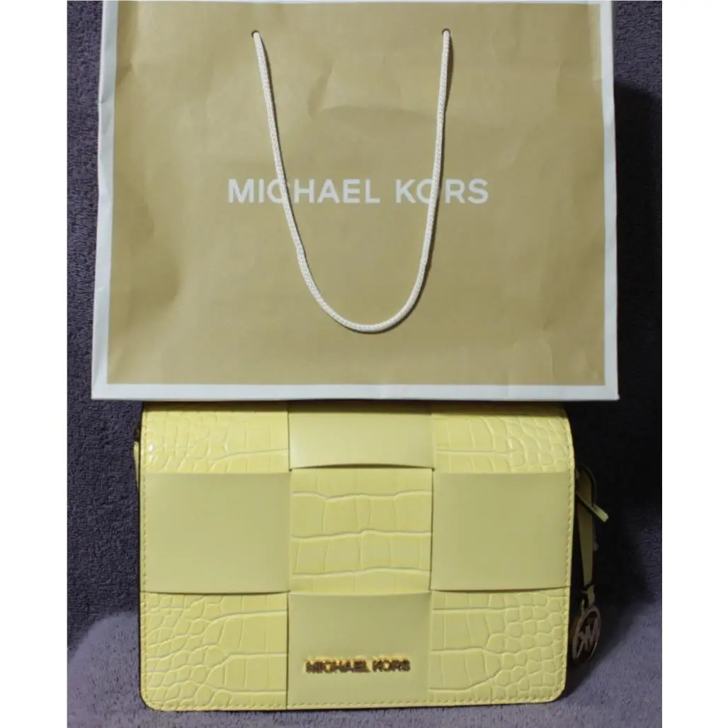 Michael Kors Small Clutch Cross Body Buttercup