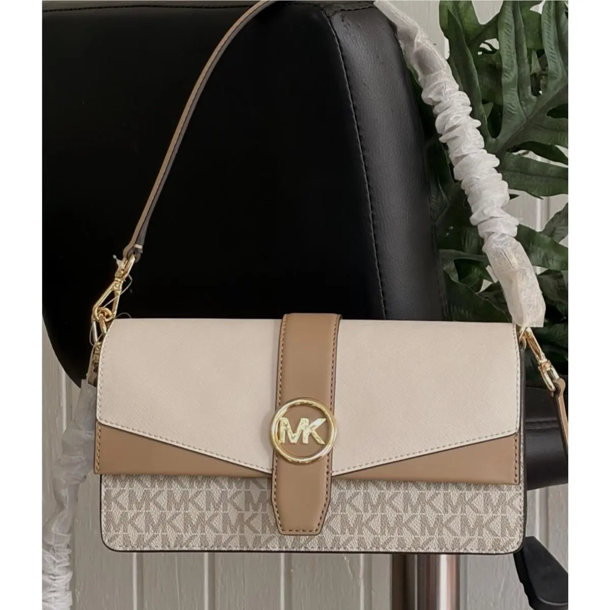 Michael Kors Greenwich Medium Flap Shoulder Crossbody Bag MK Cream Brown Logo
