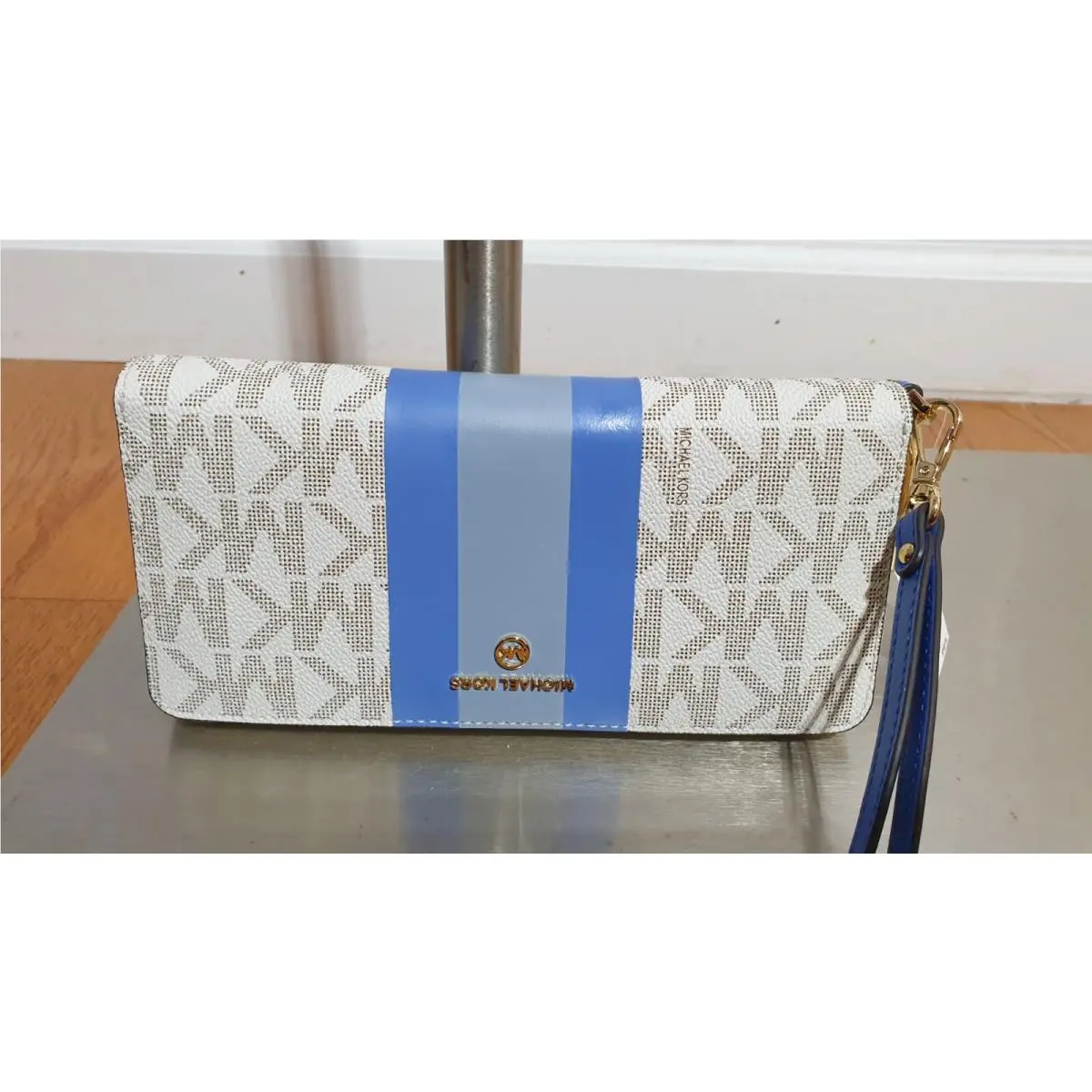 Michael Kors Center Stripe Oxford Multi Large Travel Continental Wallet