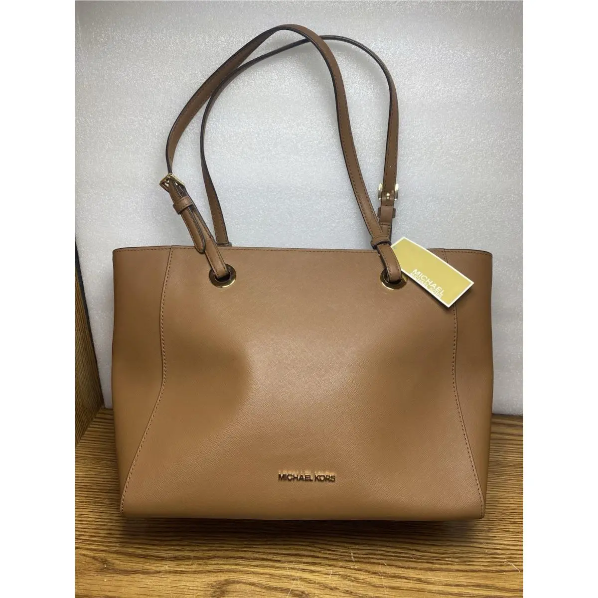 Michael Kors Walsh Multifunction Tote Luggage Saffiano Leather Shoulder Bag