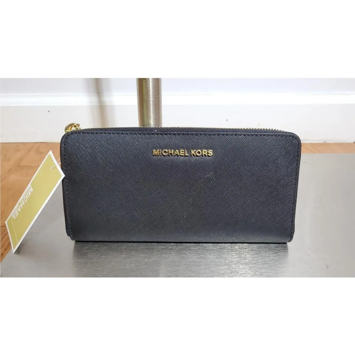 Michael Kors Jet Set Travel ZA Continental Leather Black Wallet
