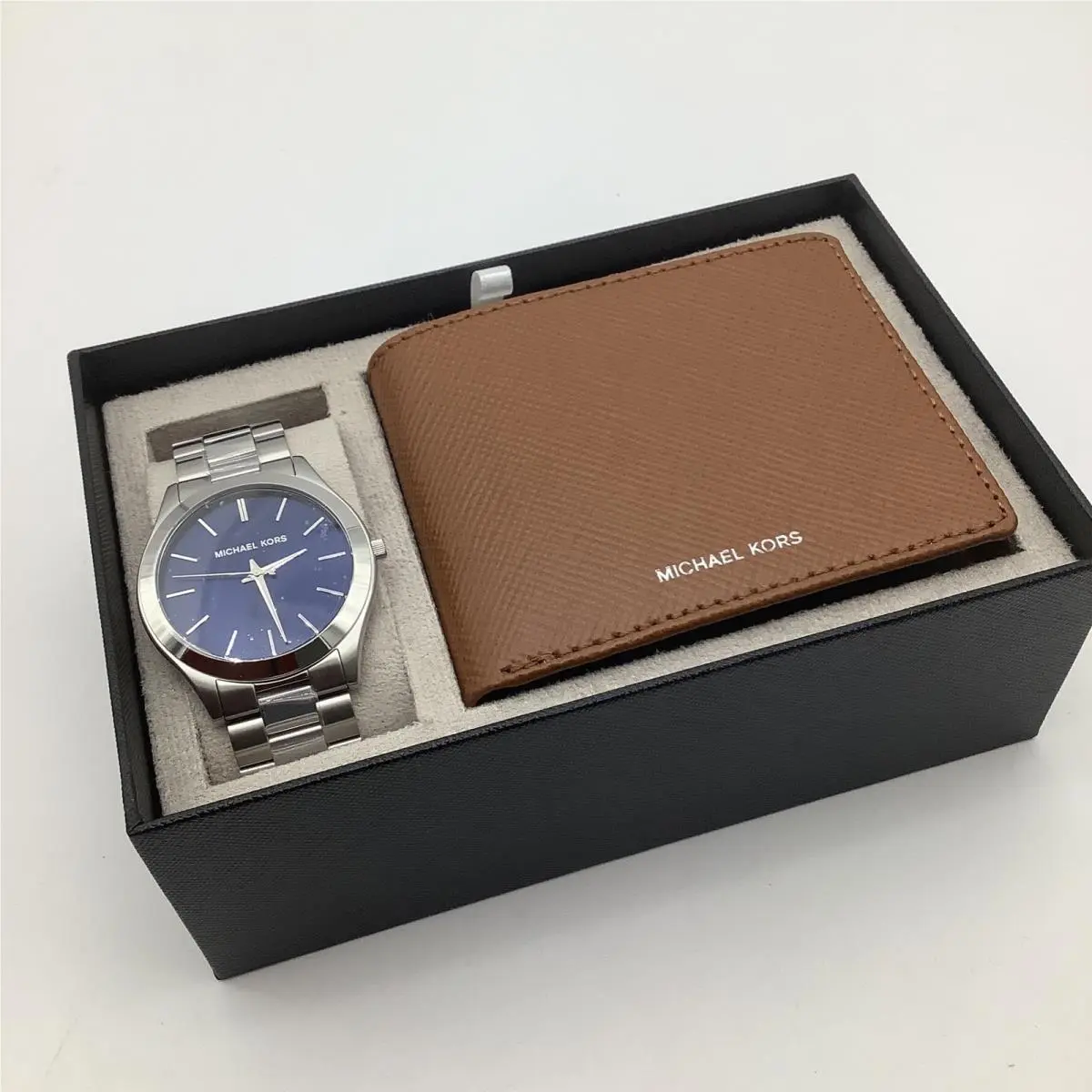 Michael Kors Mens Watch and Wallet Gift Set Silver Blue Dial Stainless Steel