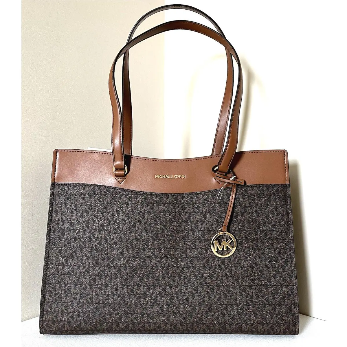 Michael Kors Jet Set Travel Large Signature Logo Pocket Tote Brown /dust Bag