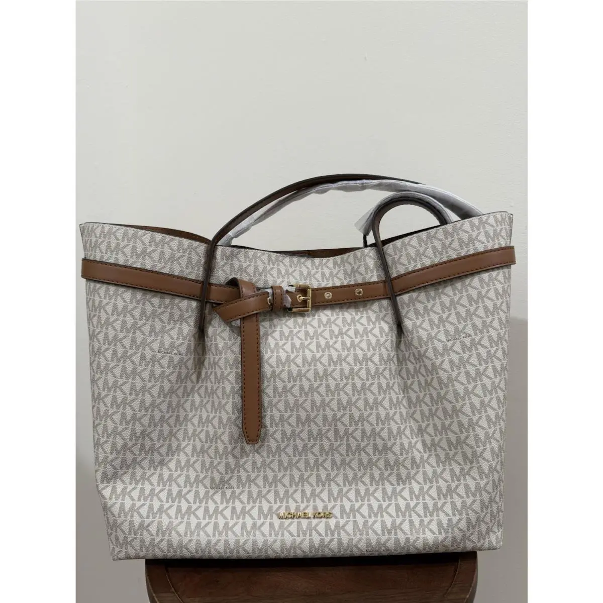 Michael Kors Emilia Large Signature Logo Tote Bag Vanilla/acorn