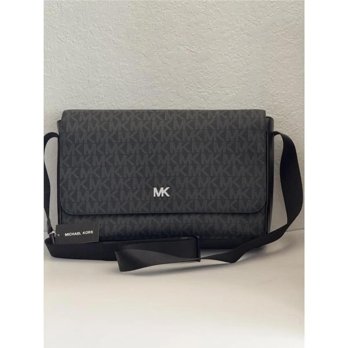 Michael Kors Everett Flap Messenger Bag Black Large