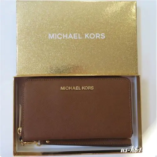 Michael Kors Giftables Leather Large Flat MF Phn Case Wallet Wristlet Brown
