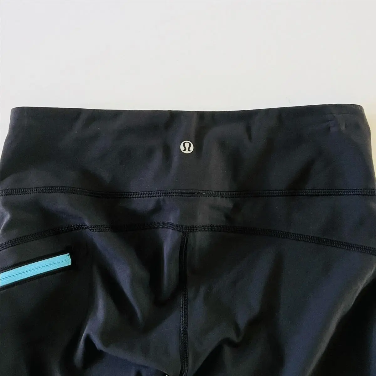 Lululemon clothing - Black 2