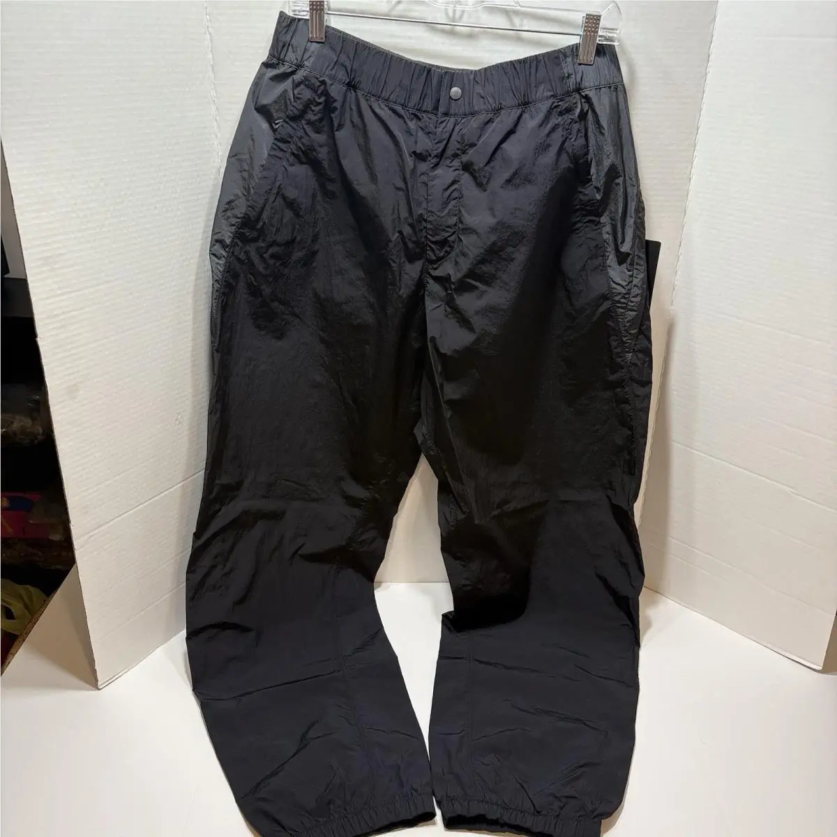 Lululemon Men’s Nylon Relaxed Track Pants Black/gray Size Large Athleisure