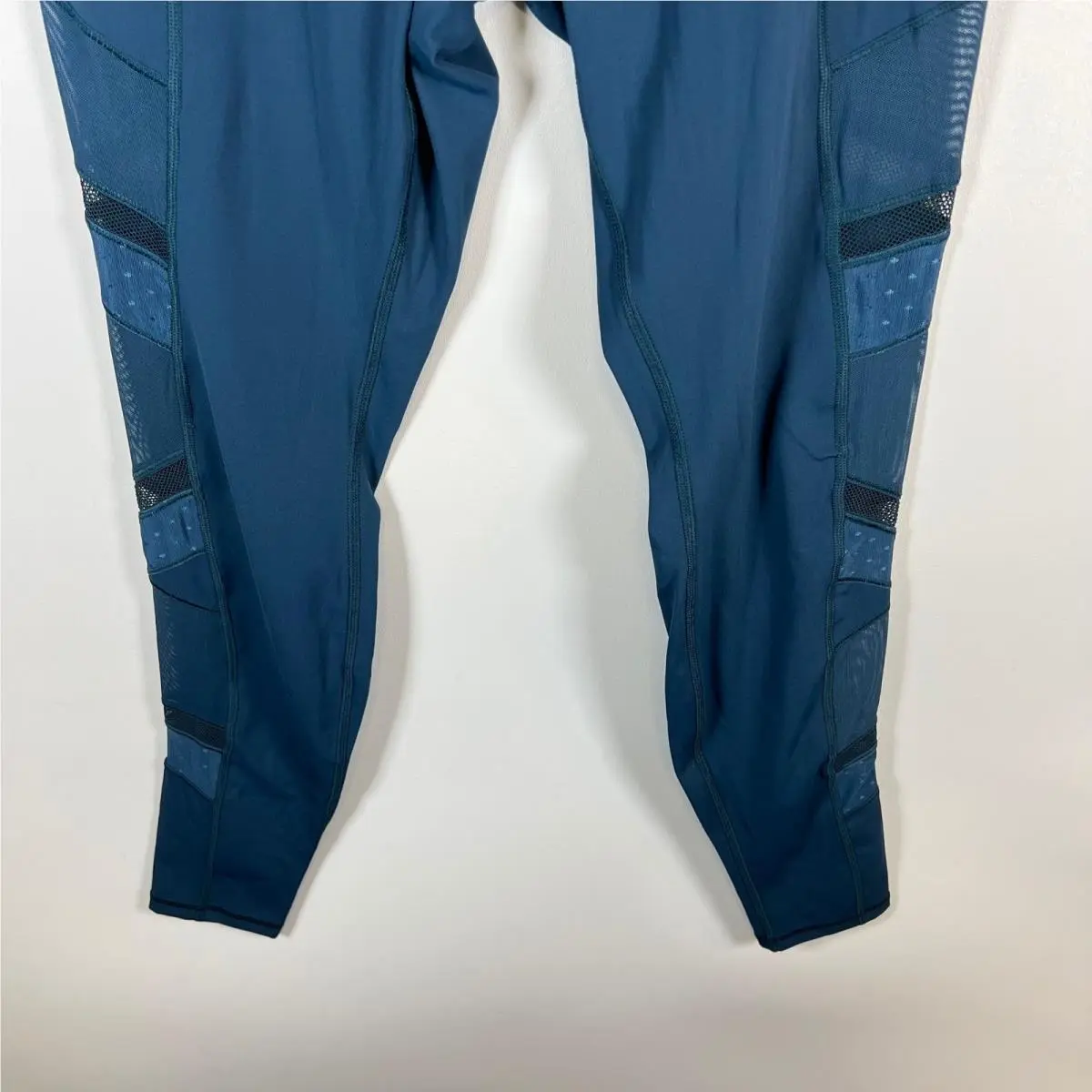 Lululemon clothing - Blue 1