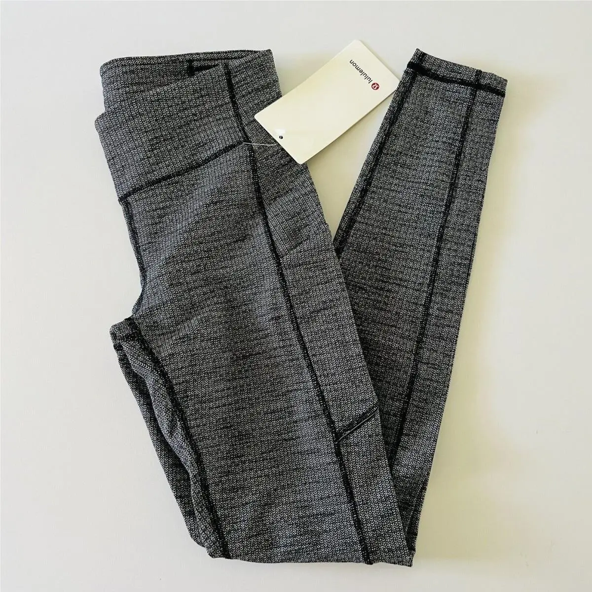 Lululemon Athletica Knit Heathered Black Speed Up MR Tight 28 Leggings - US 6