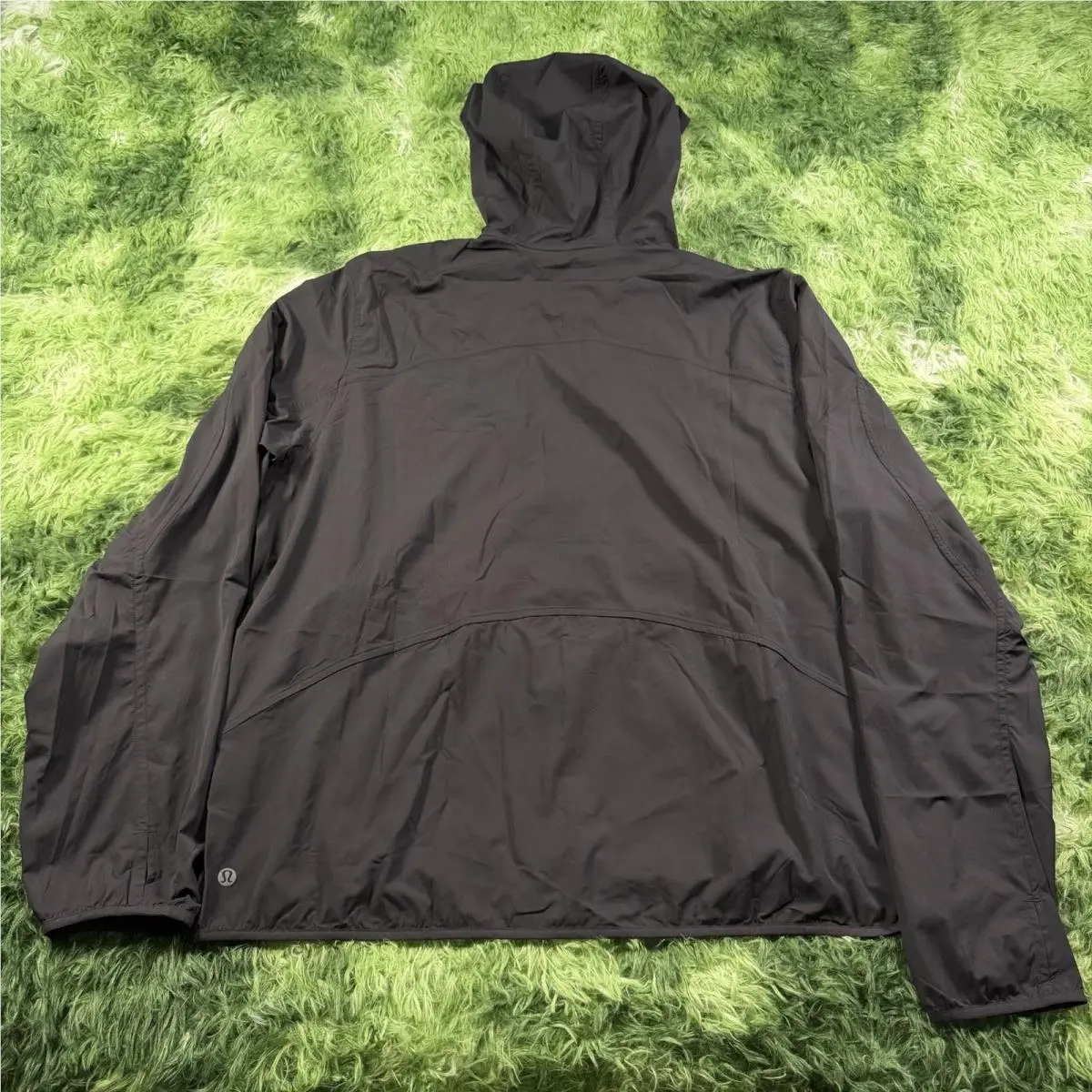 Lululemon clothing - Lululemon Lightweight Training Jacker - Lightweight Training Jacker - Black 6