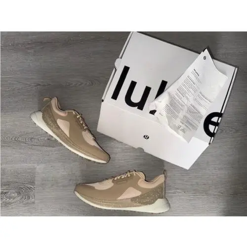 Lululemon Blissfeel Trail Womens Running Shoe -s. 9.5-Pale Linen / Trench