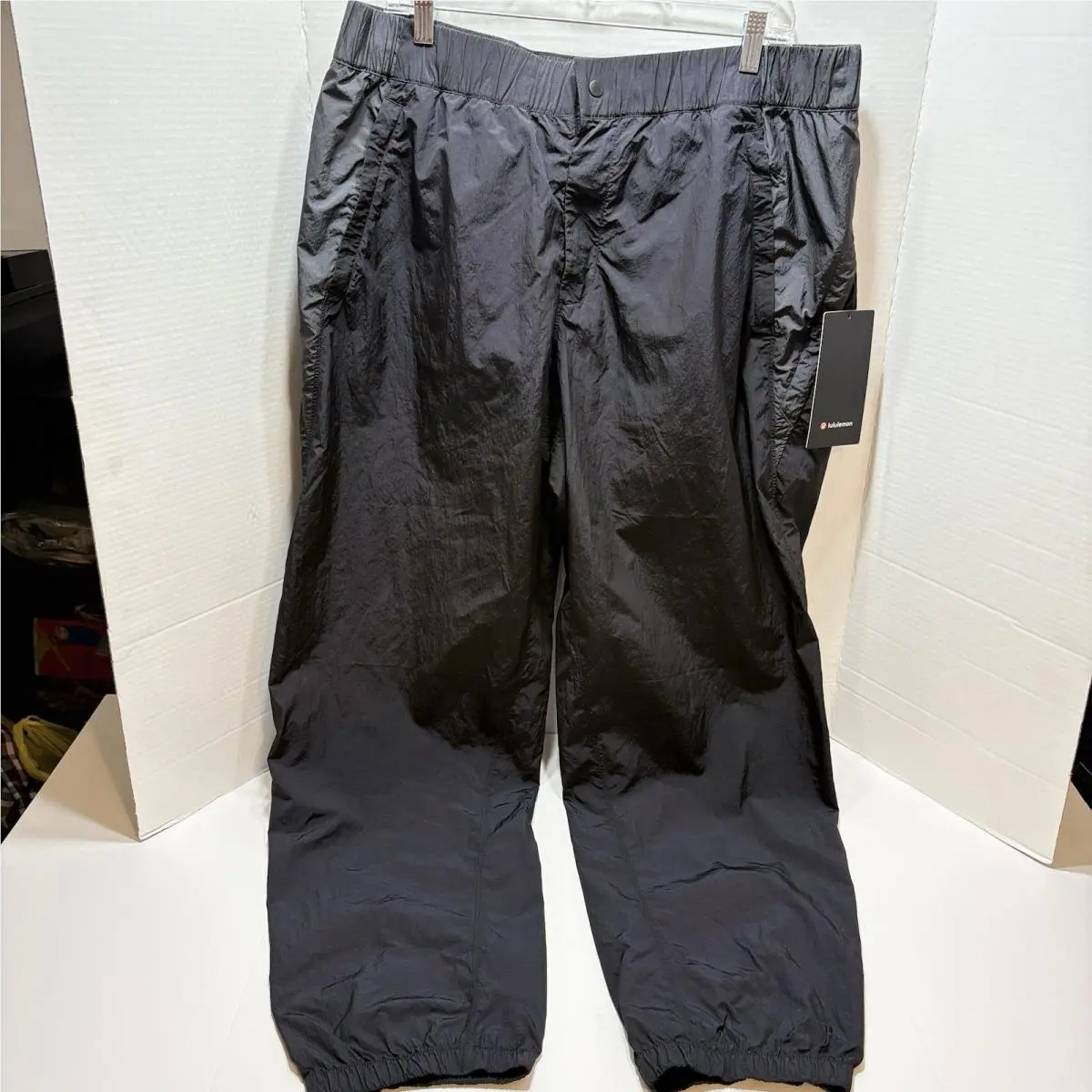 Lululemon Men’s Nylon Relaxed Track Pant Black/gray XL Athleisure