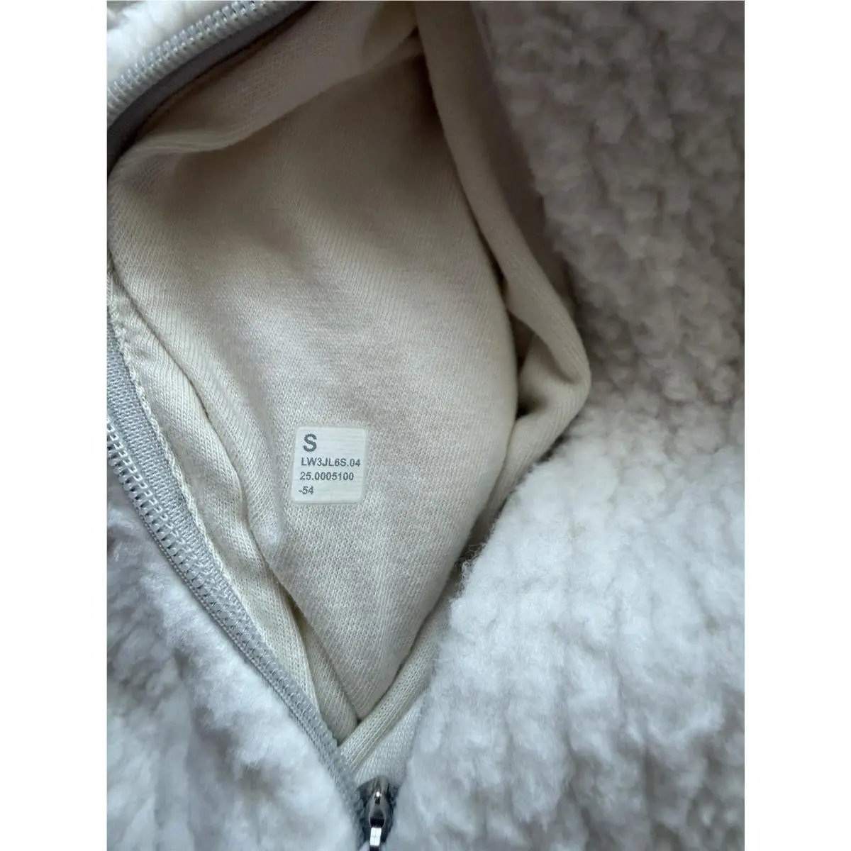 Lululemon clothing - Cream Gray 16
