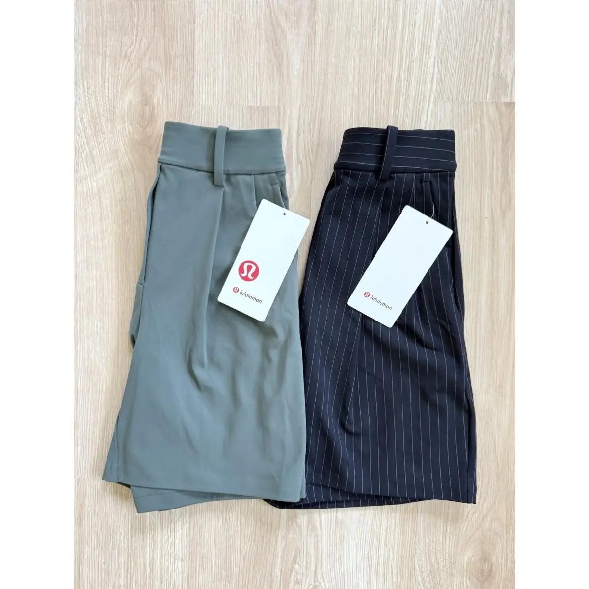 Lululemon Bundle of 2 Daydrift Pleated High-rise Shorts 7 Women`s Xxs