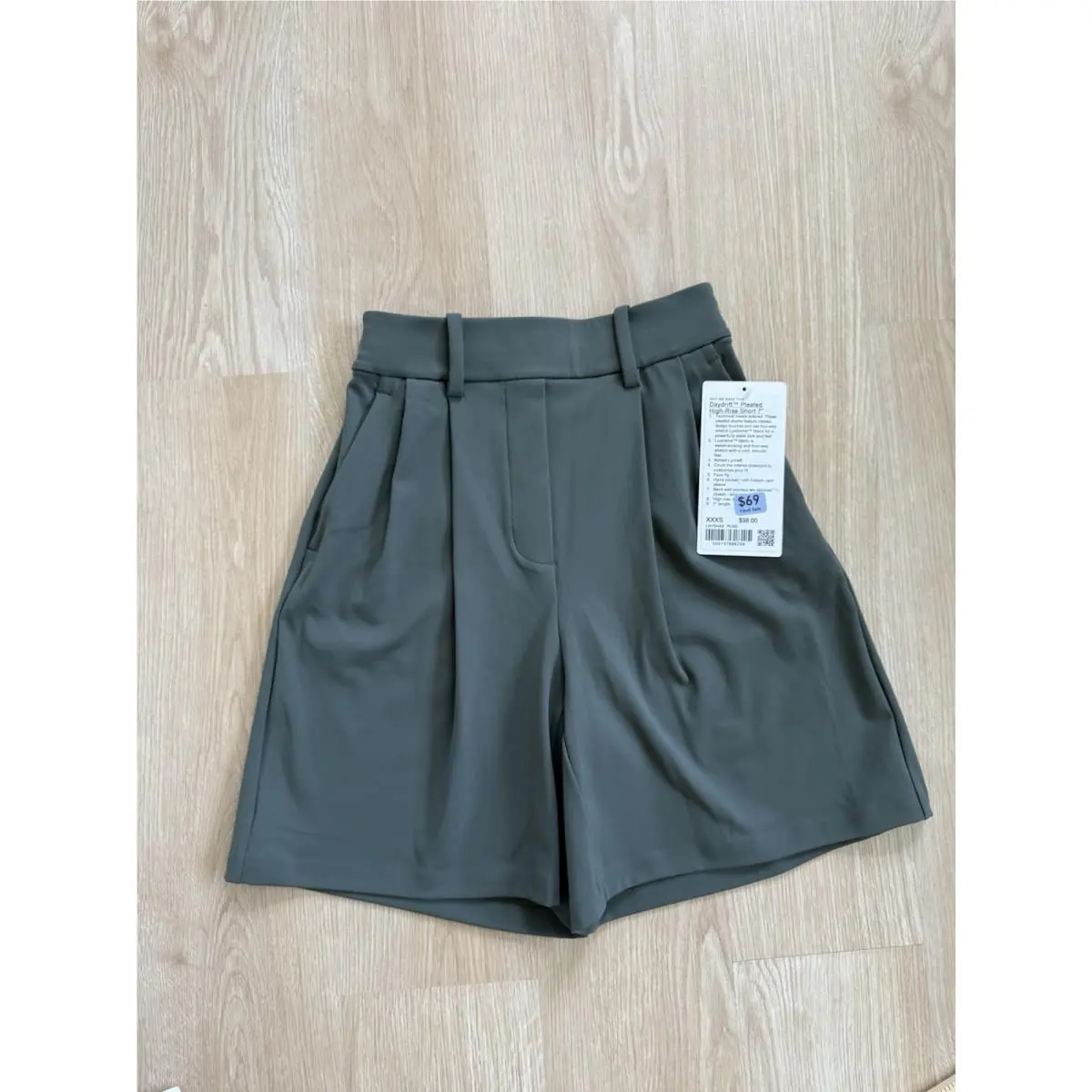 Lululemon clothing - Ivory 4