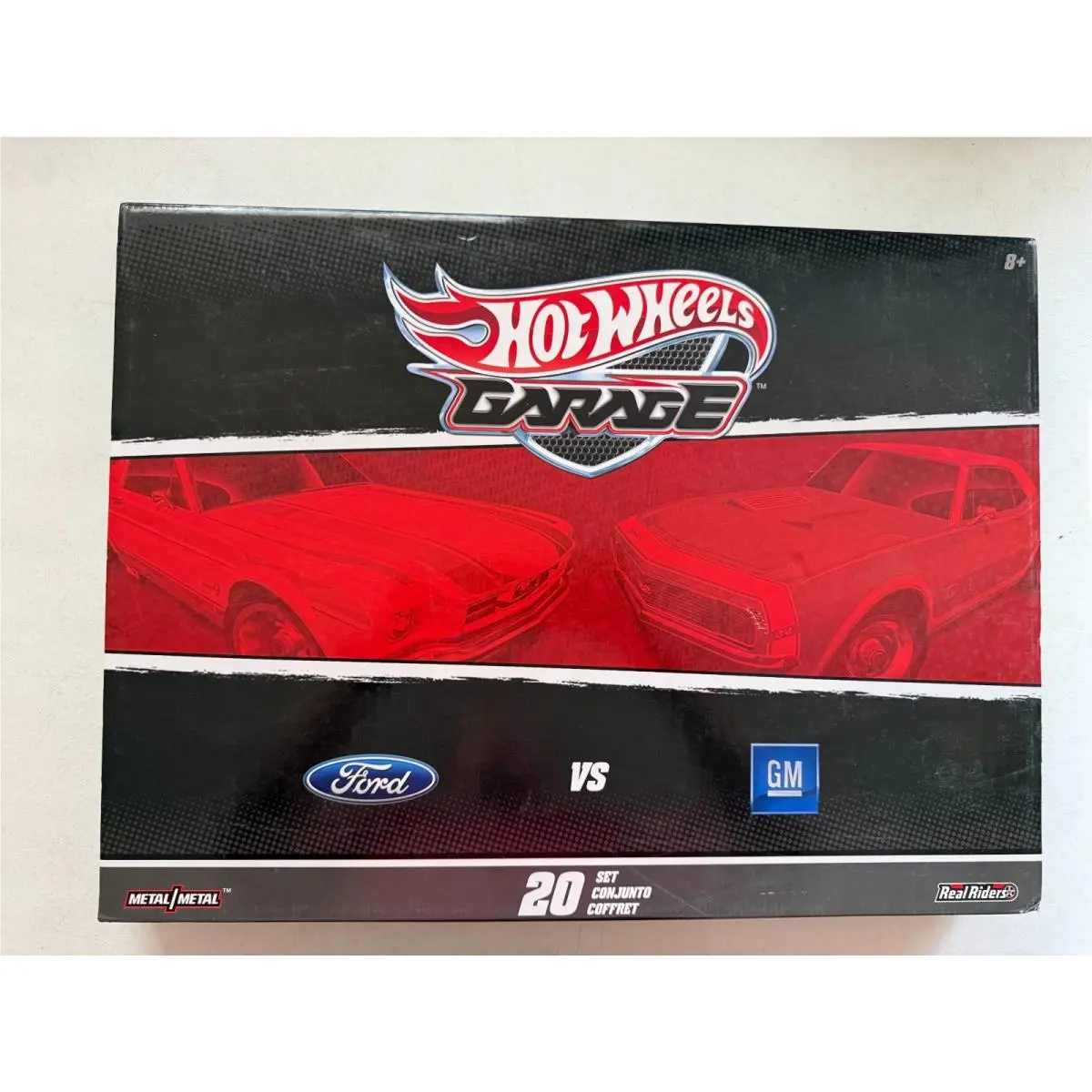 Hot Wheels Ford Vs GM Garage Set Of 20 Collector Cars BR4