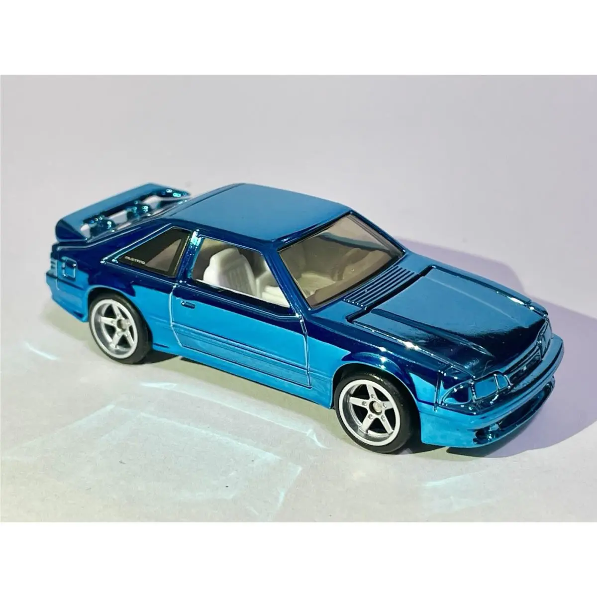 Hot Wheels 1993 Ford Mustang Cobra R Spectraflame Blue - Custom Made ⬜