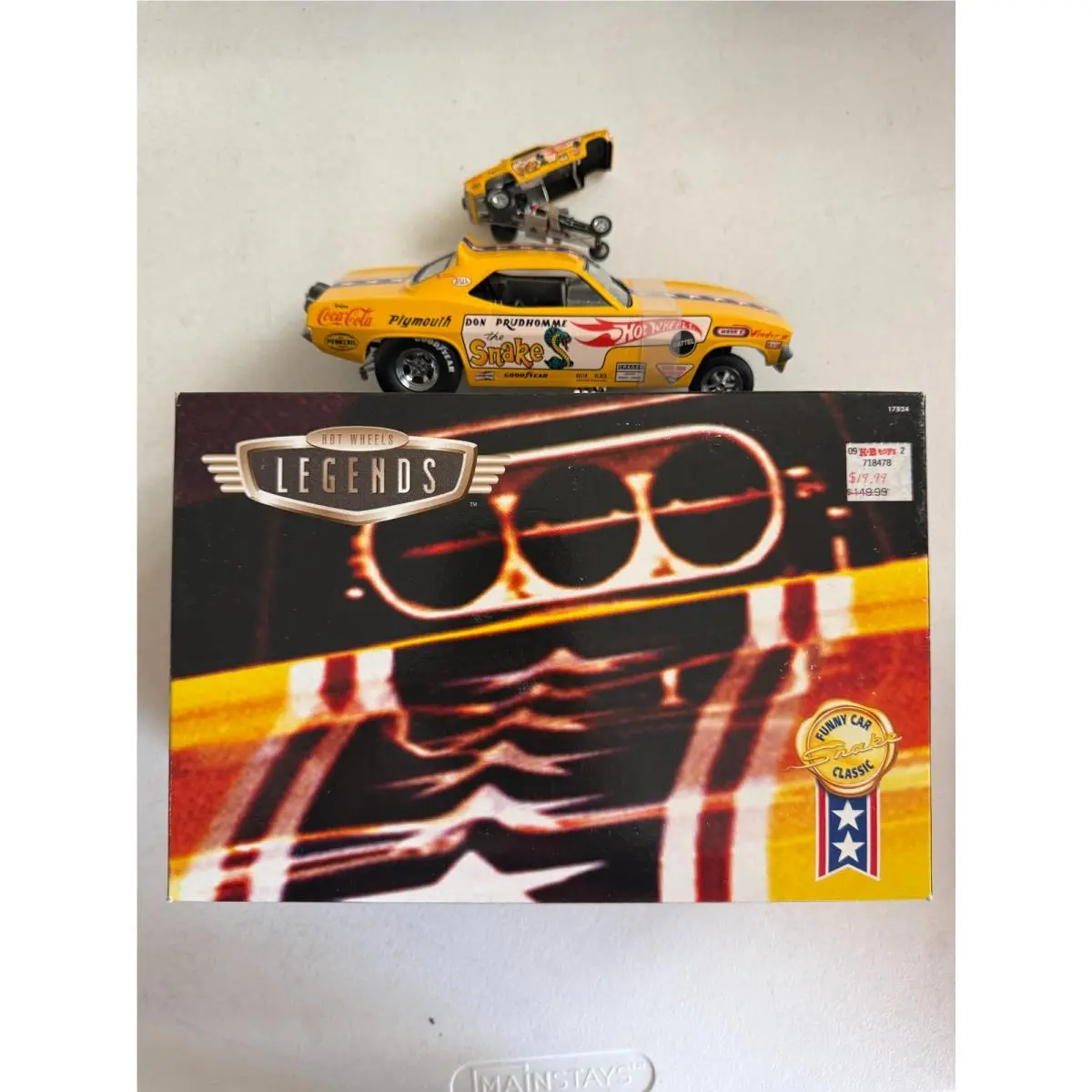 Hot Wheels Legends Funny Car Prudhomme Snake 1970 Plymouth Barracuda Set BR2