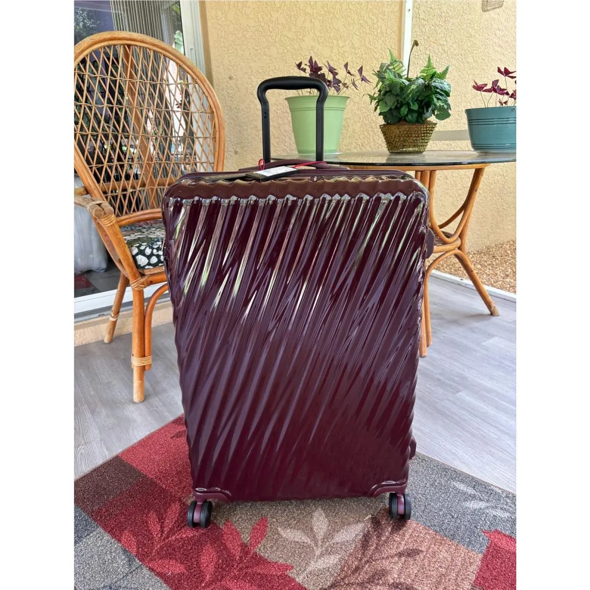 19 Degree Extended Trip Expandable 30.5 Check-in Spinner by Tumi