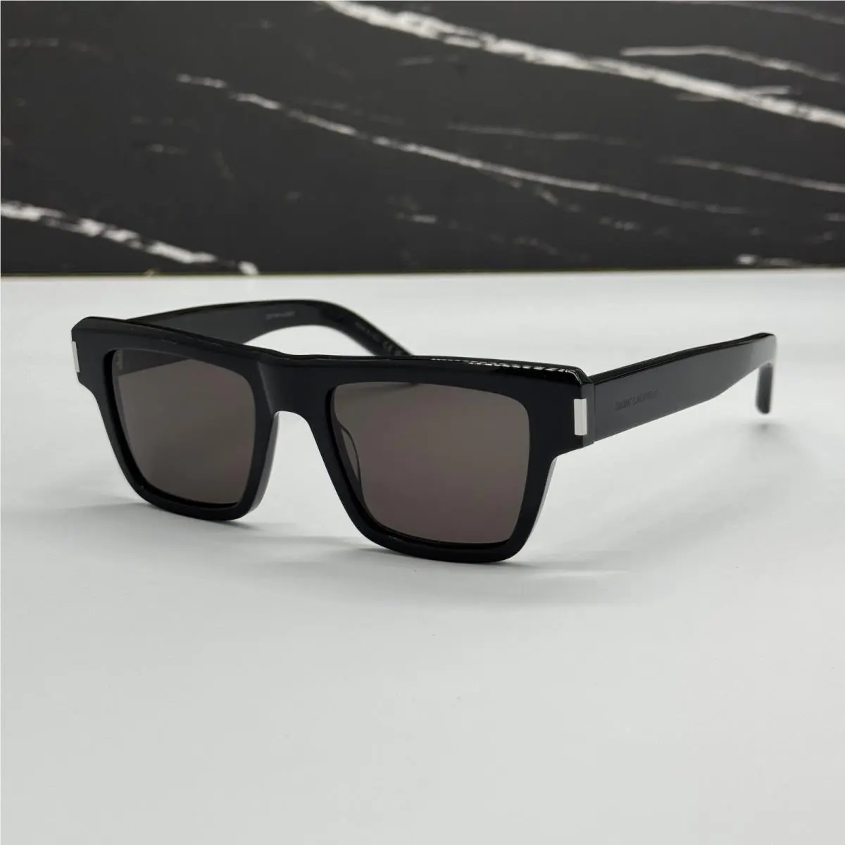 Saint Laurent SL469 001 Black Unisex Classic Sunglasses by Yves Saint Laurent