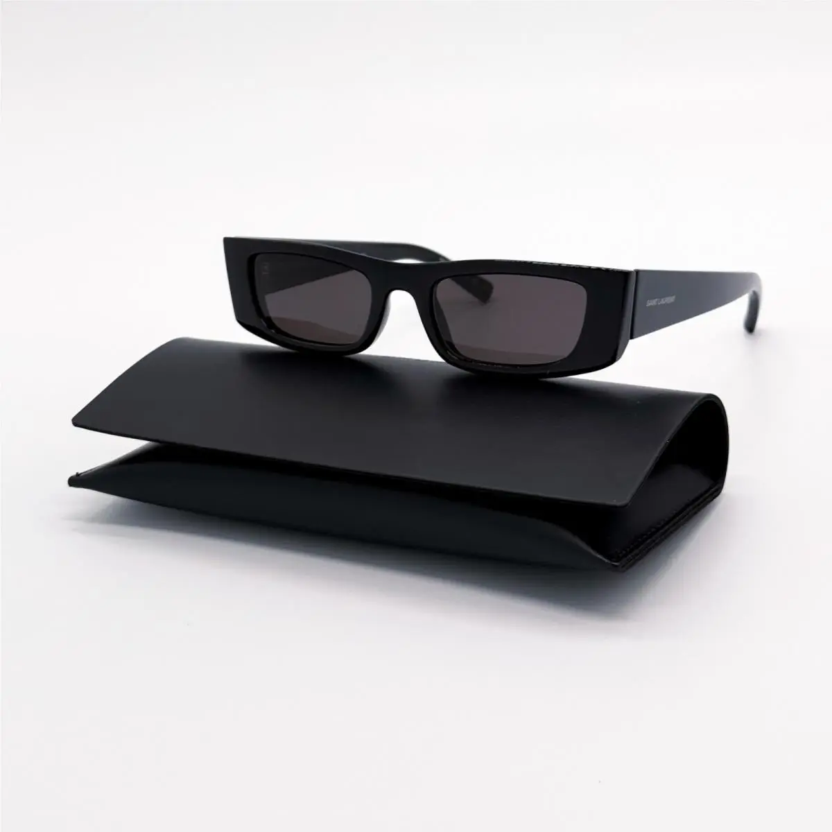 Saint Laurent Black Sunglasses Saint Laurent SL553 001