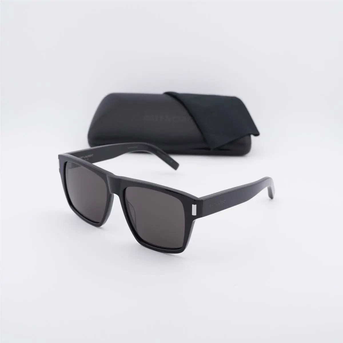Saint Laurent SL424 001 Black/black 56-16-145 Sunglasses by Yves Saint Laurent