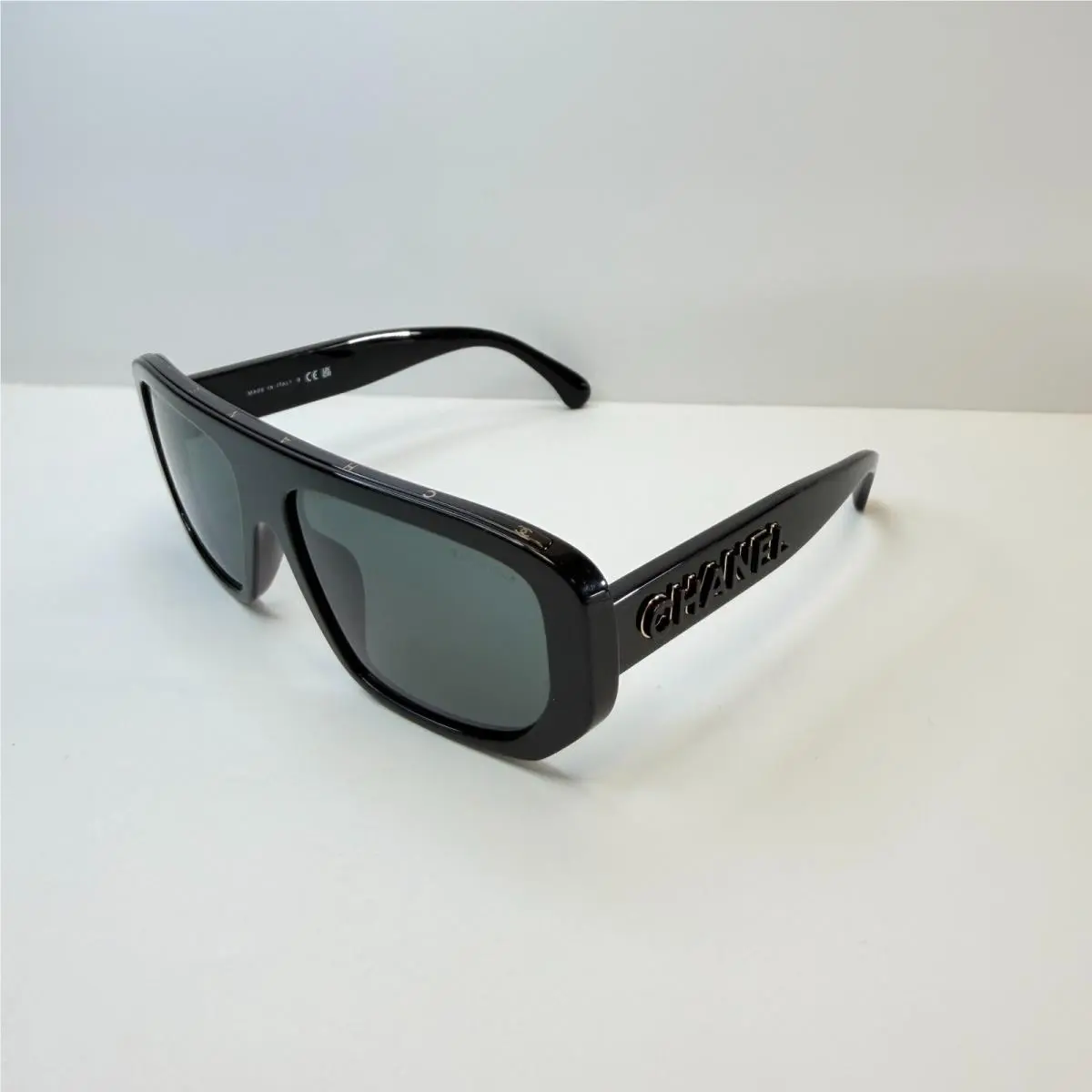 Chanel CH 5556-U 622/S4 Black Frame w/ Grey Lenses